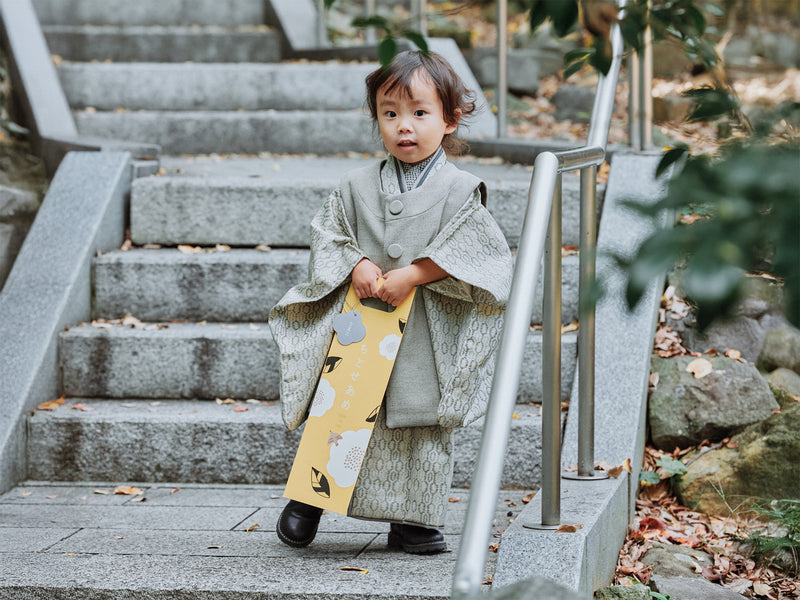 千歳飴袋 / 椿と葉