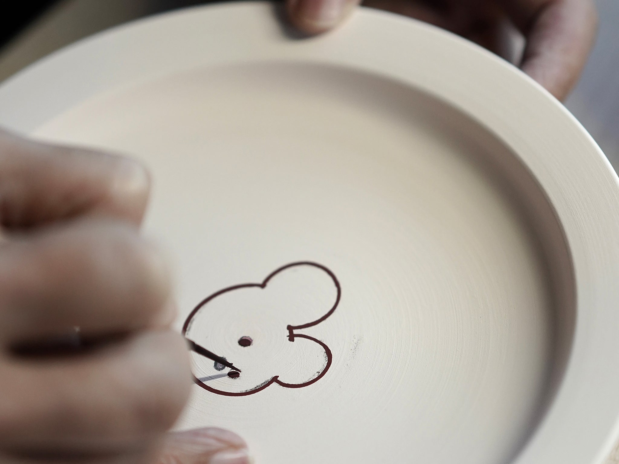 砥部焼こどもプレート絵付け