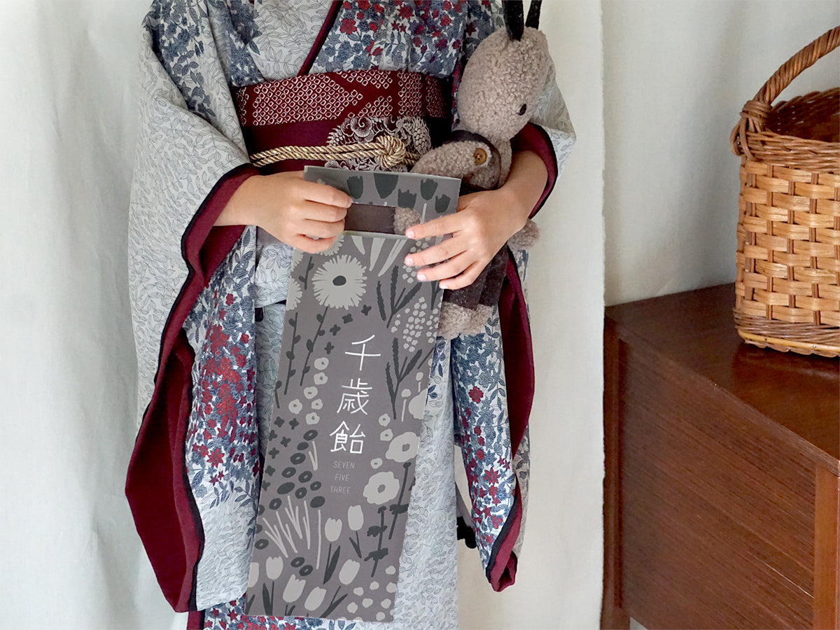 千歳飴袋 ／花柄 七五三の撮影やお参りに 着物にもスーツやワンピース